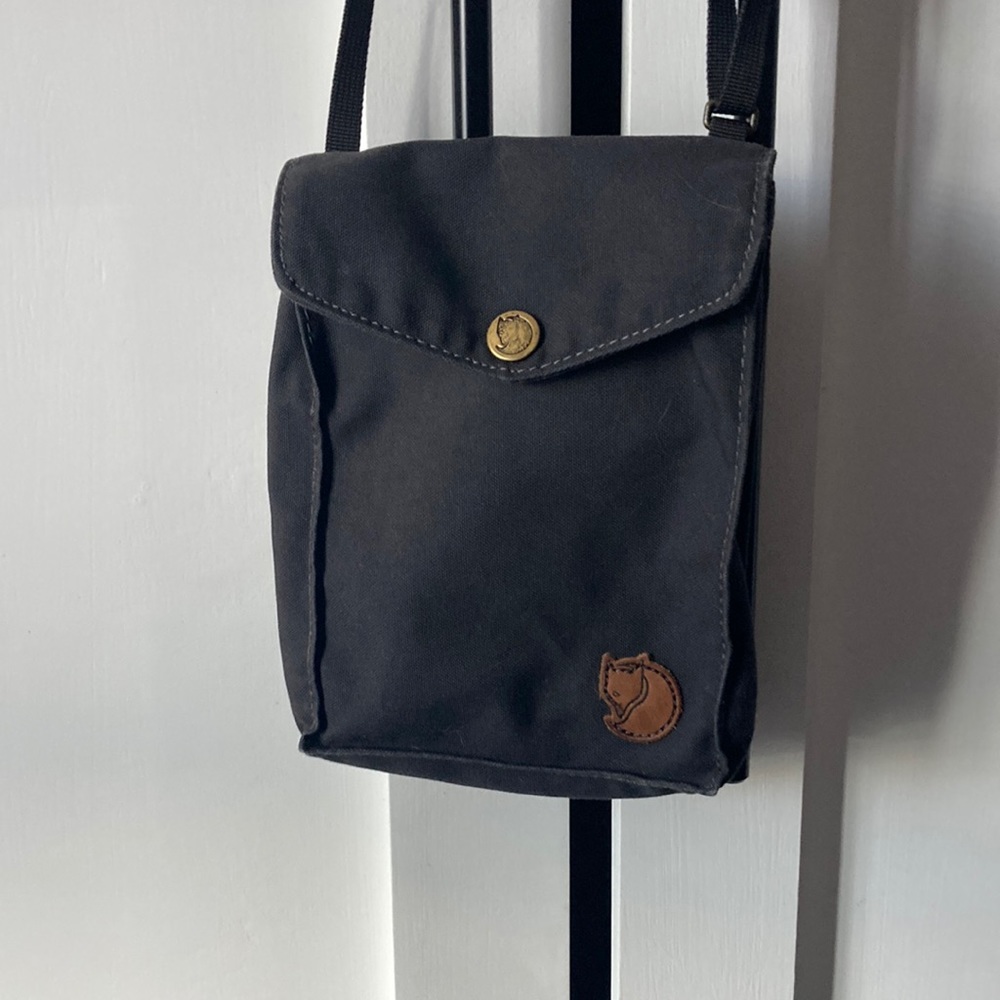 Fjallraven purse